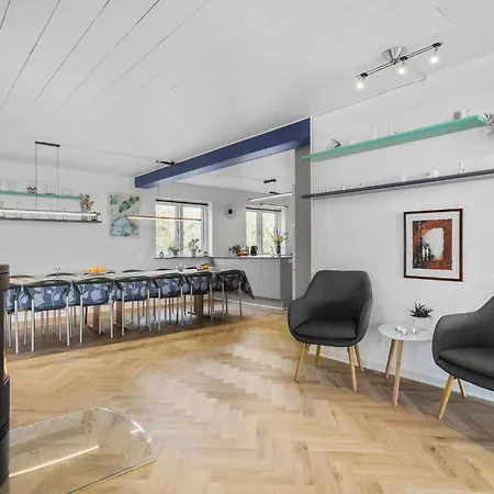 Beautiful In Ringkbing With 7 Bedrooms, Wifi And Private Swimming Pool Holiday home *